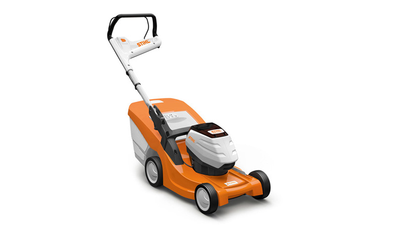 Stihl RMA 443.0 C lawnmower with AP 200 Battery & AL 101 Charger